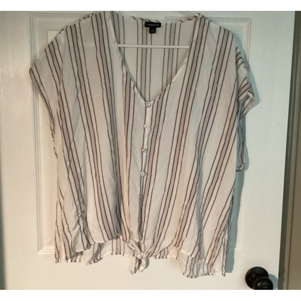 Torrid blouse size 1